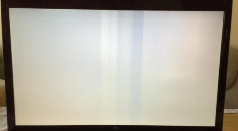 Causes and Solutions for a White Screen on a Laptop 1