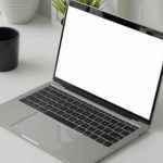 Causes and Solutions for a White Screen on a Laptop