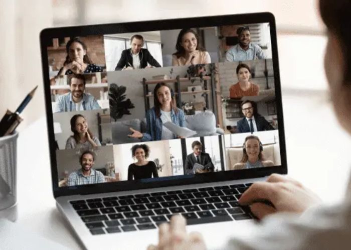 Ultimate Guide to Virtual Meeting Etiquette 3